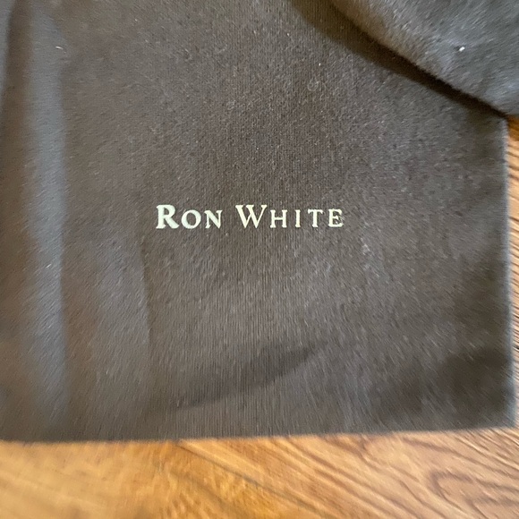 3 Brown Ron White shoe bags. - Picture 2 of 2